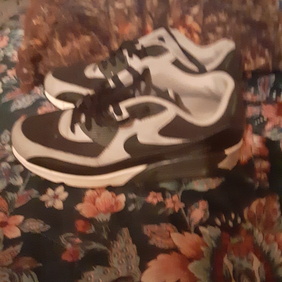 Air max - Picture 2 of 4